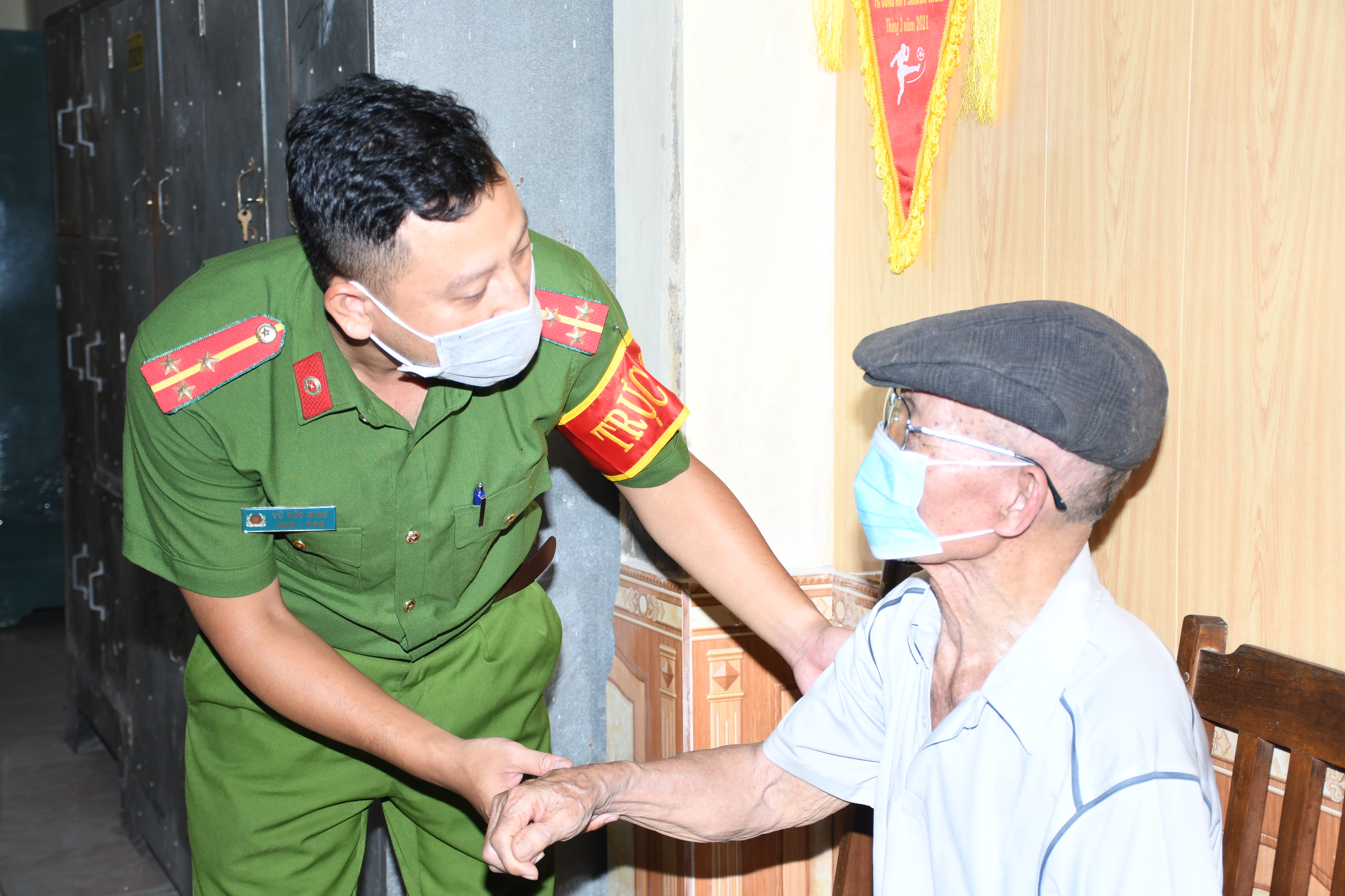 Công an quận Hồng Bàng: Thực hiện hiệu quả 2 phong trào thi đua